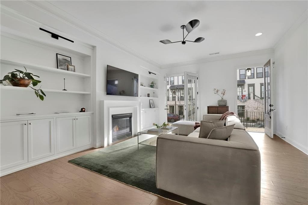 3 bedroom, 4 bathroom, 1,836 sq ft townhouse for sale at 2376 Provence Park Way, Decatur, GA 30033 — photo 1 of 41