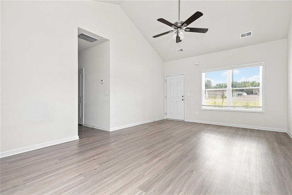 4 bedroom, 2 bathroom, 1,624 sq ft single family residence for rent at 212 Venture Drive, Jackson, GA 30233 for $1,795 a month — photo 6