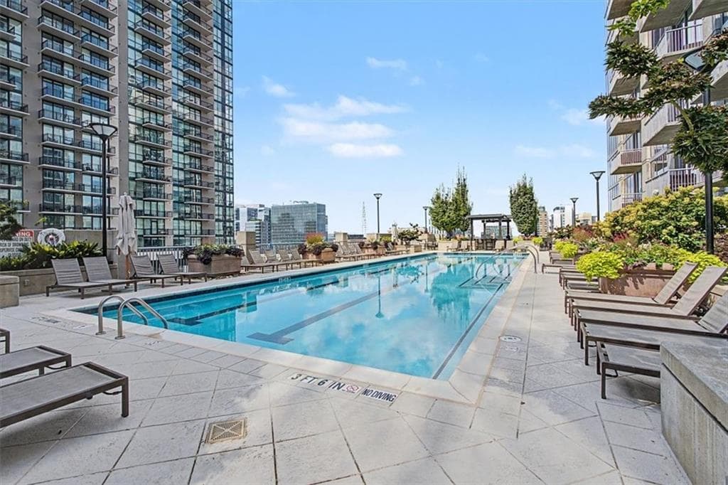 1 bedroom, 1 bathroom, 783 sq ft condominium for sale at 855 Peachtree Street 2906, Atlanta, GA 30308 — photo 8