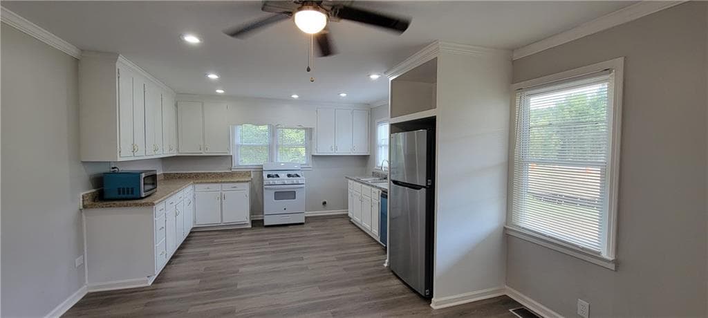 3 bedroom, 2 bathroom, 1,148 sq ft single family residence for rent at 10326 Cumming Highway, Canton, GA 30115 for $2,100 a month — photo 3