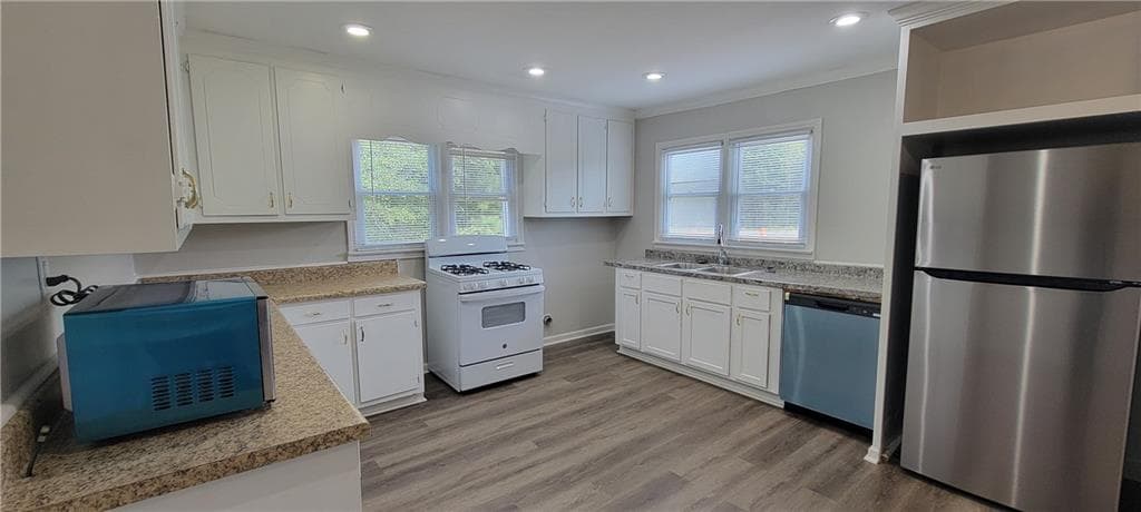 3 bedroom, 2 bathroom, 1,148 sq ft single family residence for rent at 10326 Cumming Highway, Canton, GA 30115 for $2,100 a month — photo 4
