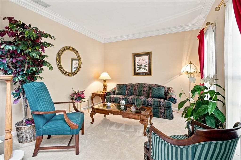 4 bedroom, 3 bathroom, 3,013 sq ft single family residence for sale at 243 Harbor Pointe Drive, Stone Mountain, GA 30087 — photo 3