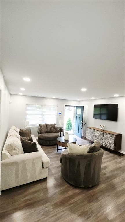 4 bedroom, 2 bathroom, 1,552 sq ft single family residence for sale at 4058 Sweetbriar Lane, Forest Park, GA 30297 — photo 2
