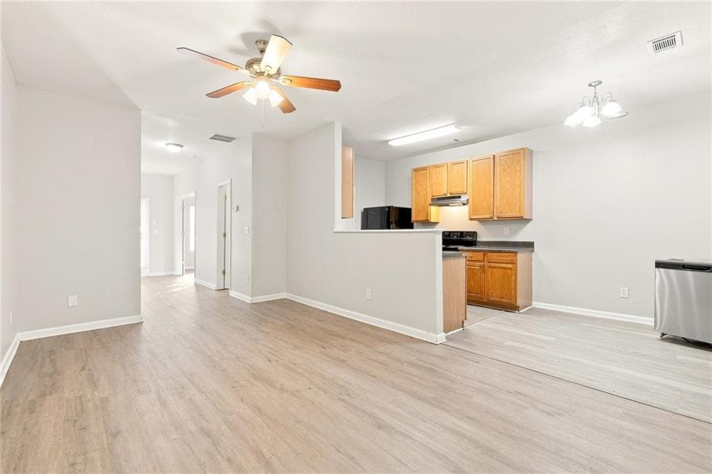 3 bedroom, 3 bathroom, 1,528 sq ft single family residence for rent at 7130 Brookview Way, Riverdale, GA 30274 for $1,445 a month — photo 6