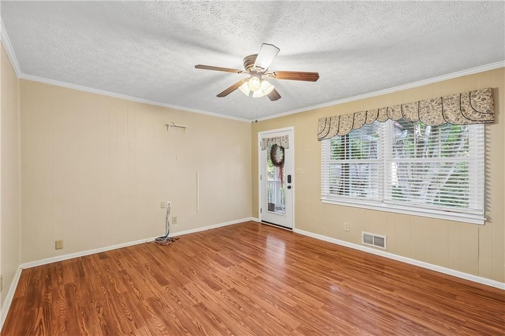 4 bedroom, 3 bathroom, 3,000 sq ft single family residence for sale at 3605 Riviera Drive, Cumming, GA 30041 — photo 5