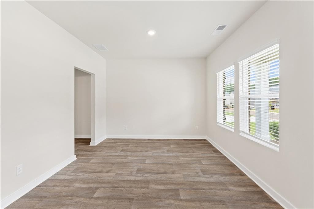 4 bedroom, 3 bathroom, 2,700 sq ft single family residence for sale at 355 Jarrett Street, Fairburn, GA 30213 — photo 7