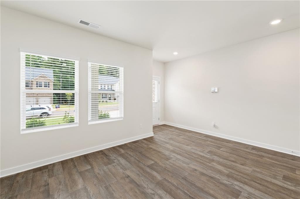 4 bedroom, 3 bathroom, 2,700 sq ft single family residence for sale at 355 Jarrett Street, Fairburn, GA 30213 — photo 8