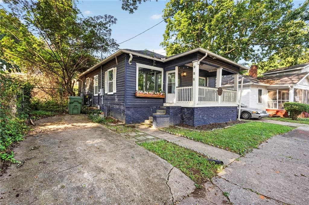 3 bedroom, 2 bathroom, 1,098 sq ft single family residence for sale at 988 Ashby Terrace, Atlanta, GA 30314 — photo 5