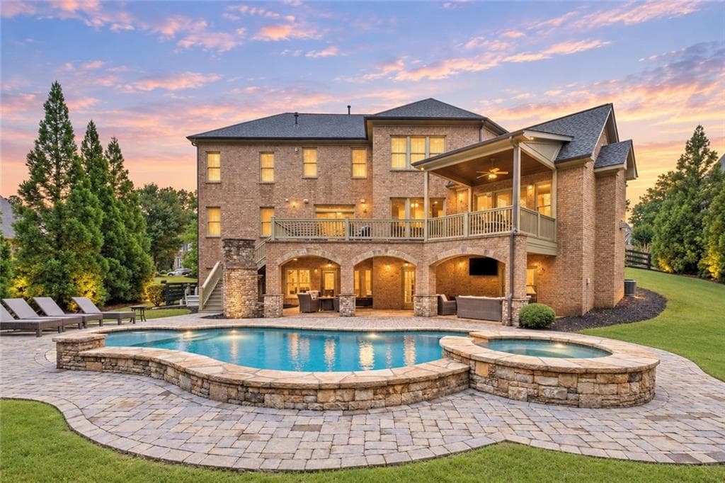 6 bedroom, 7 bathroom, 7,695 sq ft single family residence under contract at 16550 Quayside Drive, Milton, GA 30004 — photo 2