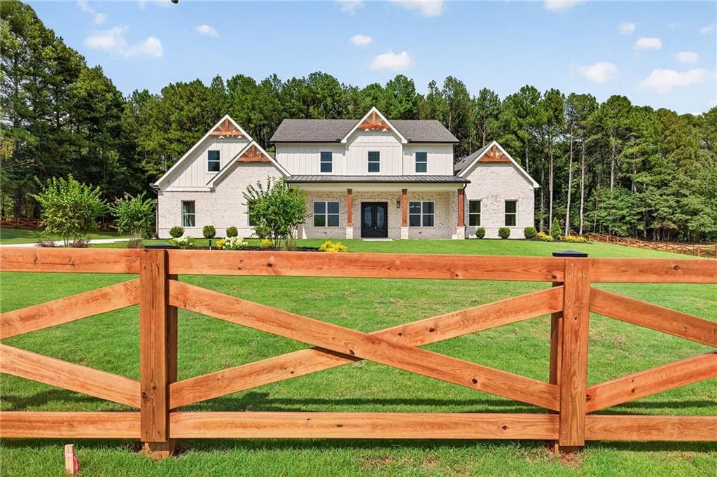 5 bedroom, 6 bathroom, 5,163 sq ft single family residence for sale at 1556 New Hope Road, Lawrenceville, GA 30045 — photo 4