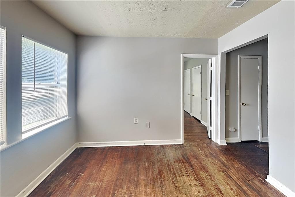 2 bedroom, 1 bathroom, 656 sq ft duplex for rent at 177 Lawton Street Unit A, Atlanta, GA 30314 for $945 a month — photo 5