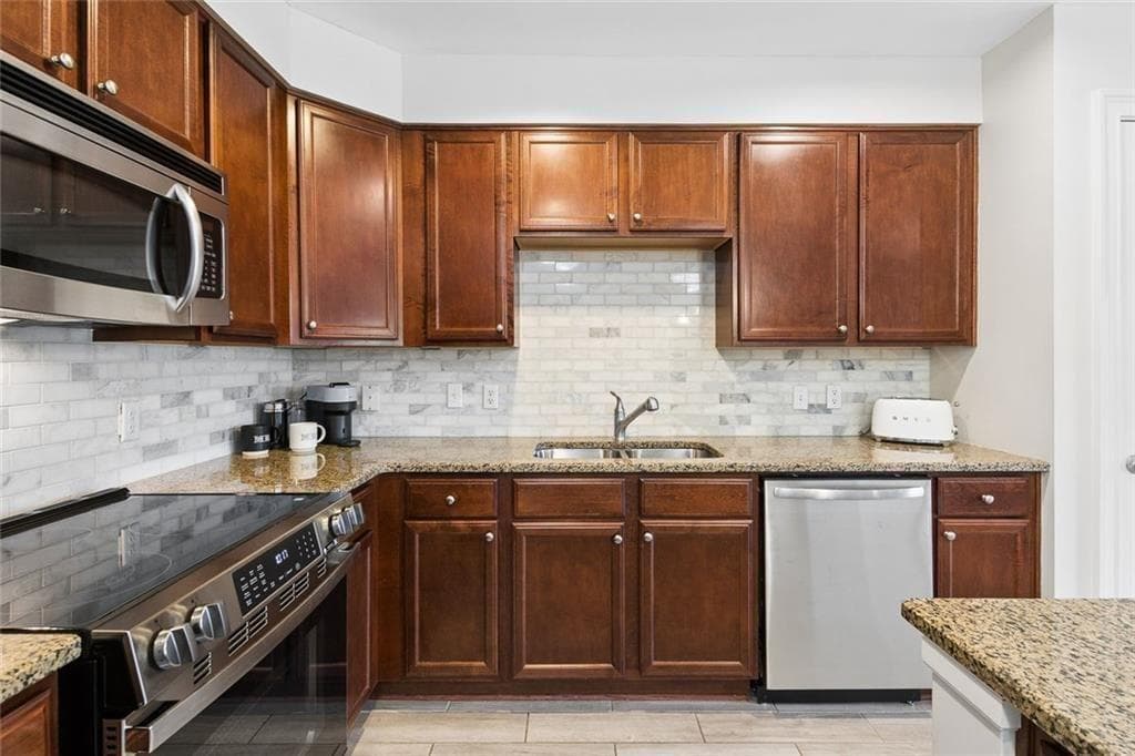 2 bedroom, 2 bathroom, 1,254 sq ft condominium for sale at 200 River Vista Drive 541, Atlanta, GA 30339 — photo 9