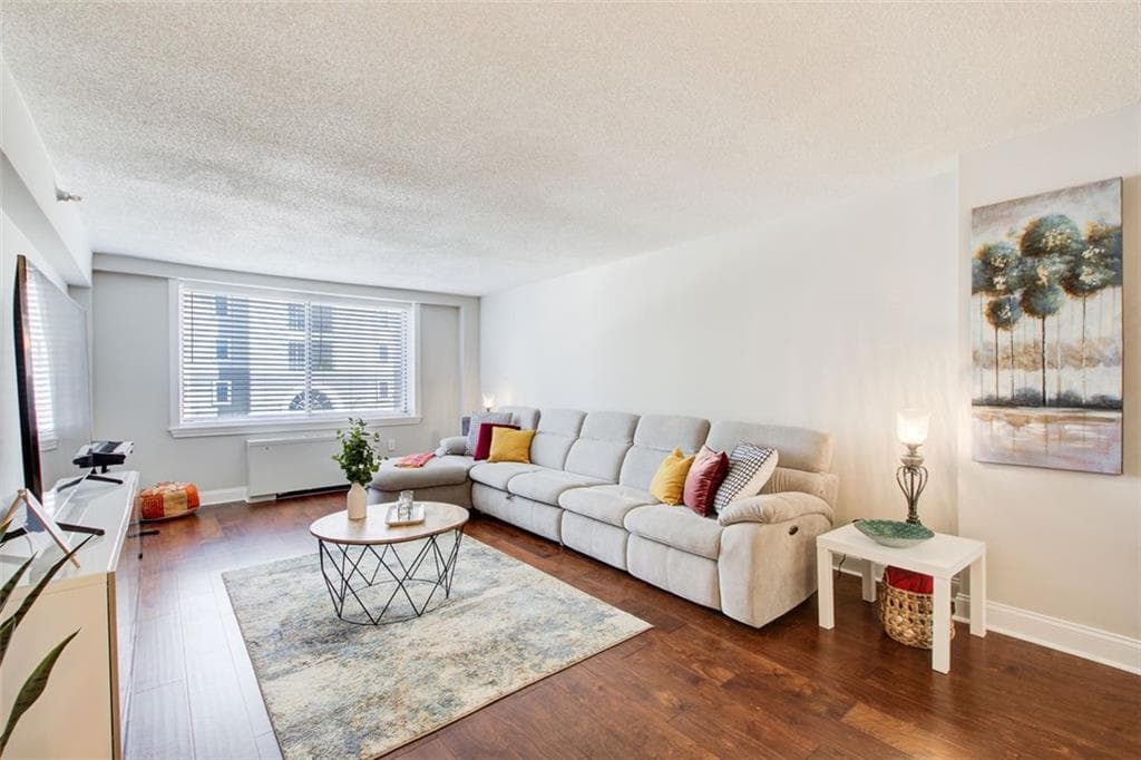 1 bedroom, 1 bathroom, 837 sq ft condominium for rent at 2479 Peachtree Road 304, Atlanta, GA 30305 for $1,750 a month — photo 4