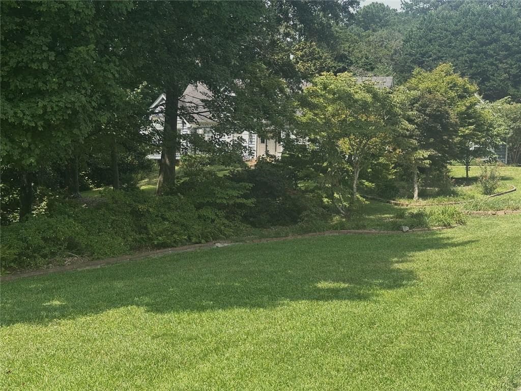 3 bedroom, 3 bathroom, 3,271 sq ft single family residence for sale at 2473 Whispering Pines Drive, Grayson, GA 30017 — photo 4