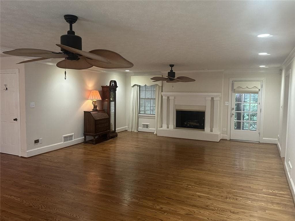 3 bedroom, 3 bathroom, 3,271 sq ft single family residence for sale at 2473 Whispering Pines Drive, Grayson, GA 30017 — photo 8