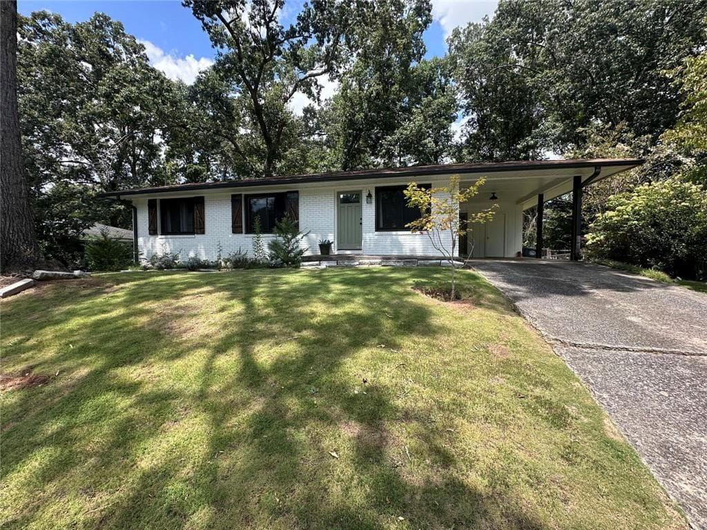 3 bedroom, 2 bathroom, 1,358 sq ft single family residence for rent at 2498 Lakewood Drive, Kennesaw, GA 30152 for $1,550 a month — photo 3