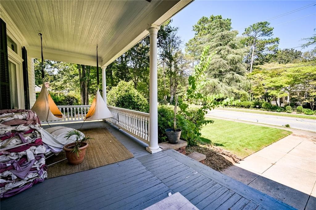 3 bedroom, 2 bathroom, 2,578 sq ft single family residence under contract at 4189 Emory Street, Covington, GA 30014 — photo 6