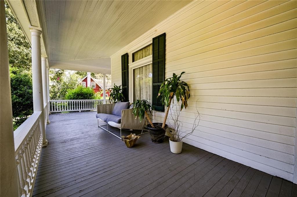 3 bedroom, 2 bathroom, 2,578 sq ft single family residence under contract at 4189 Emory Street, Covington, GA 30014 — photo 7