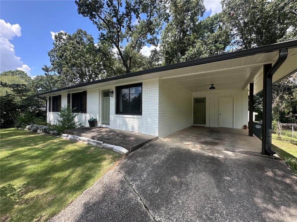 3 bedroom, 2 bathroom, 1,358 sq ft single family residence for rent at 2498 Lakewood Drive, Kennesaw, GA 30152 for $1,550 a month — photo 5