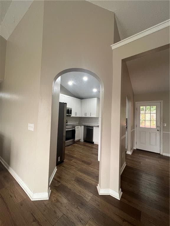 4 bedroom, 3 bathroom, 1,936 sq ft single family residence for sale at 418 Summer Hill Circle, Stockbridge, GA 30281 — photo 3