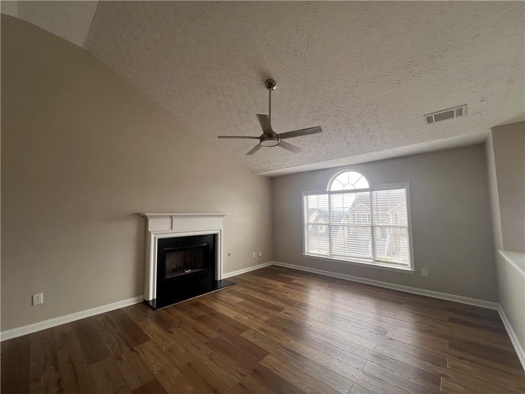 4 bedroom, 3 bathroom, 1,936 sq ft single family residence for sale at 418 Summer Hill Circle, Stockbridge, GA 30281 — photo 5