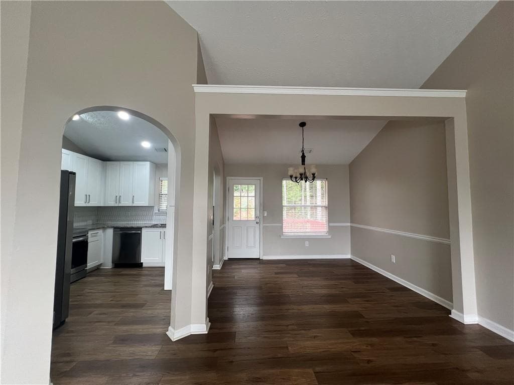 4 bedroom, 3 bathroom, 1,936 sq ft single family residence for sale at 418 Summer Hill Circle, Stockbridge, GA 30281 — photo 4