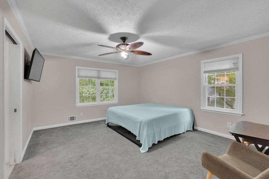 5 bedroom, 3 bathroom, 3,990 sq ft single family residence for sale at 1677 Heritage Drive, Snellville, GA 30078 — photo 5