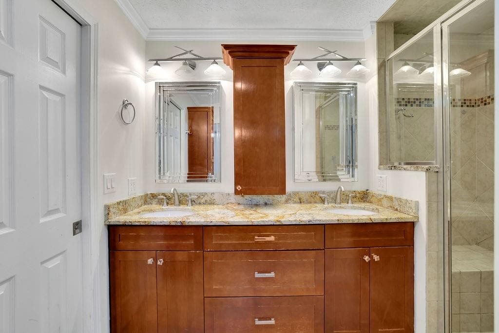 5 bedroom, 3 bathroom, 3,990 sq ft single family residence for sale at 1677 Heritage Drive, Snellville, GA 30078 — photo 6