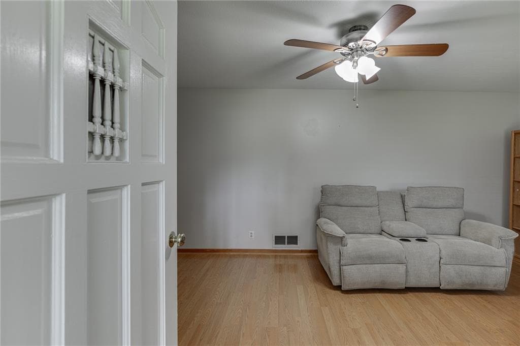 3 bedroom, 3 bathroom, 1,823 sq ft single family residence under contract at 944 Beaver Ruin Road, Lilburn, GA 30047 — photo 5