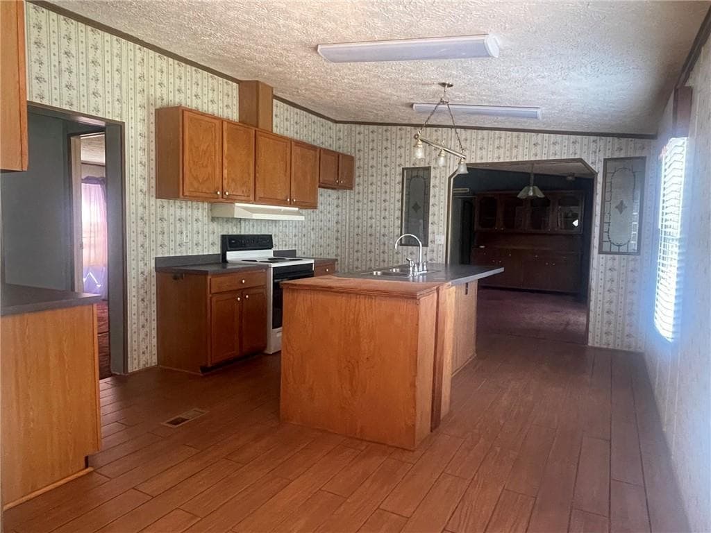 3 bedroom, 2 bathroom single family residence under contract at 74 Bridle Path Drive, Ball Ground, GA 30107 — photo 10