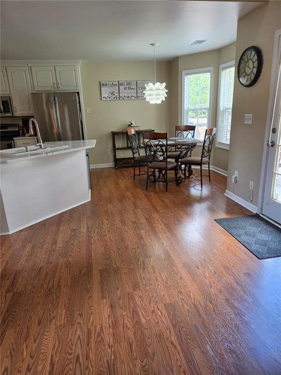 5 bedroom, 4 bathroom, 2,675 sq ft single family residence for sale at 850 Glenns Farm Way, Grayson, GA 30017 — photo 9