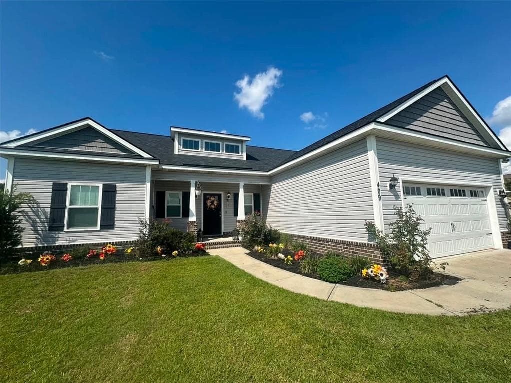3 bedroom, 2 bathroom, 1,602 sq ft single family residence for sale at 409 Pivot Point, Statesboro, GA 30458