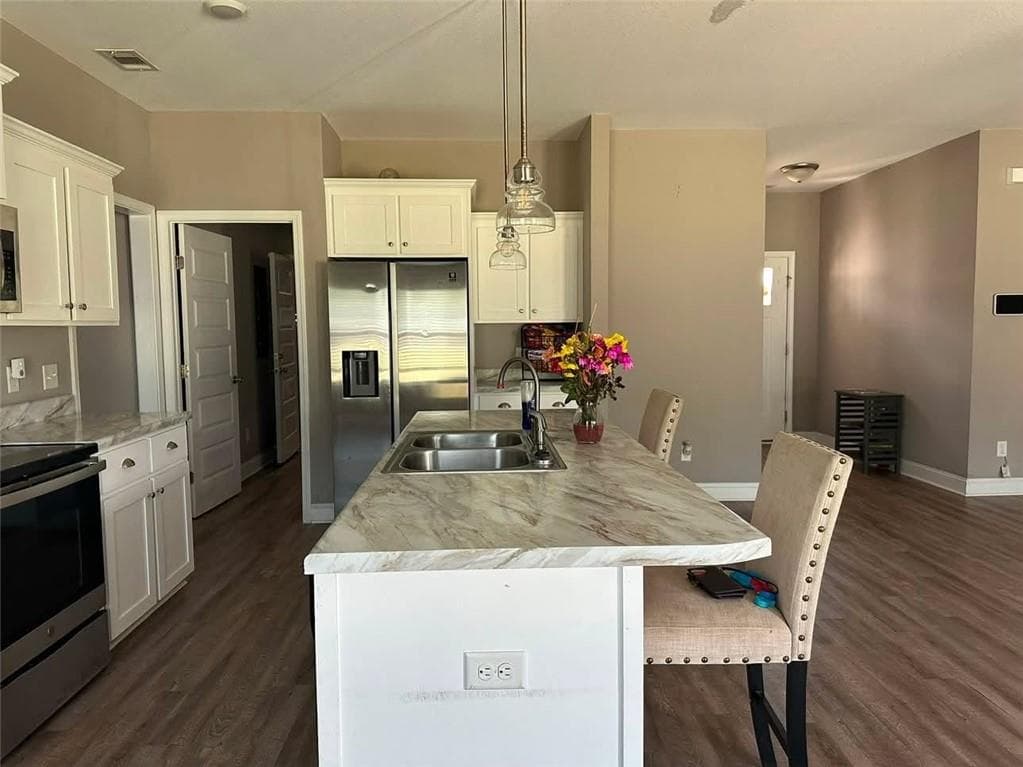 3 bedroom, 2 bathroom, 1,602 sq ft single family residence for sale at 409 Pivot Point, Statesboro, GA 30458 — photo 6