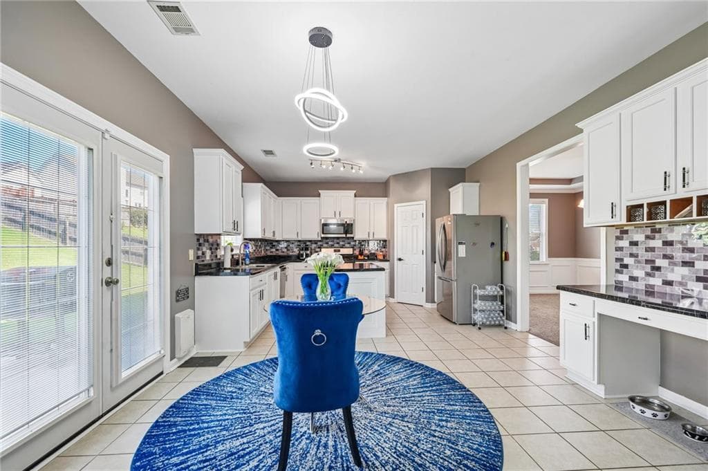 4 bedroom, 3 bathroom, 2,809 sq ft single family residence for sale at 105 Sagebrush Trail, Covington, GA 30014 — photo 6