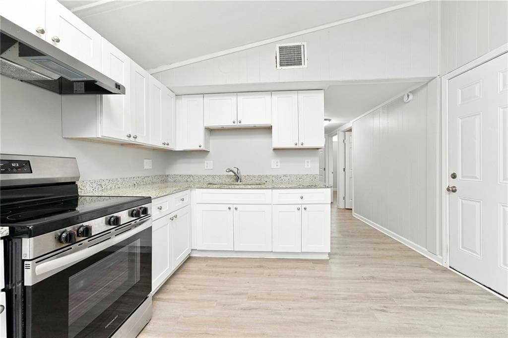 3 bedroom, 1 bathroom, 1,008 sq ft single family residence for rent at 508 Landers Street, Monroe, GA 30655 for $1,535 a month — photo 3