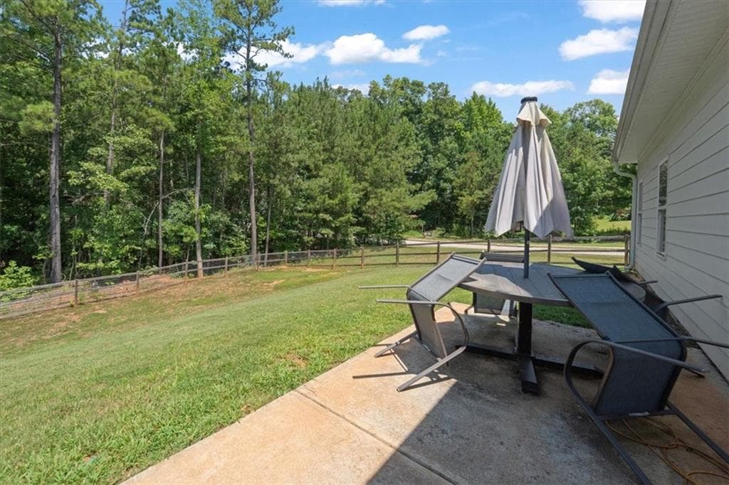 3 bedroom, 2 bathroom, 1,650 sq ft single family residence for sale at 76 Wisteria Lane, Mansfield, GA 30055 — photo 8