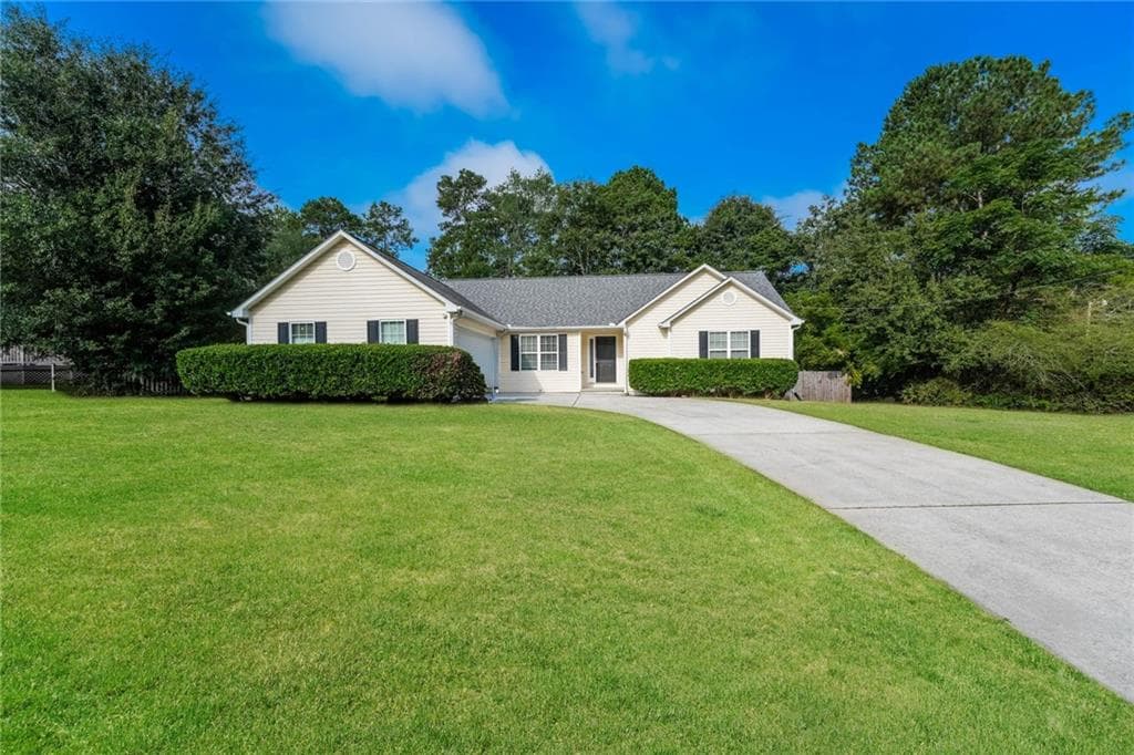 3 bedroom, 2 bathroom, 1,626 sq ft single family residence under contract at 1014 Bay Ridge Drive, Lawrenceville, GA 30045