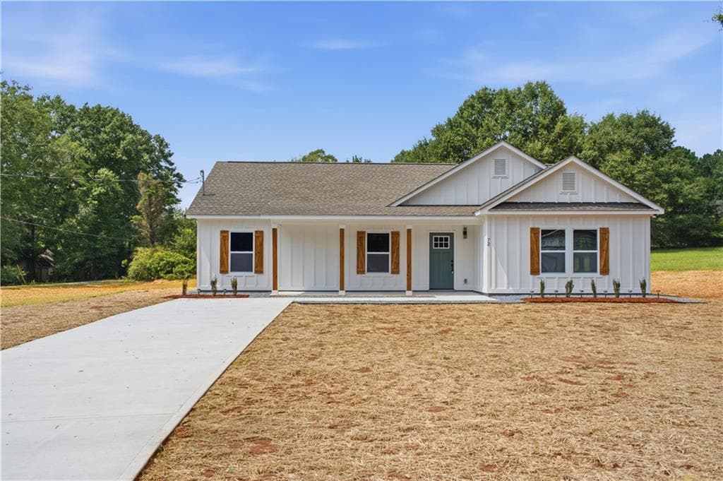 3 bedroom, 2 bathroom, 1,470 sq ft single family residence under contract at 72 Hunt Street, Hiram, GA 30141 — photo 2