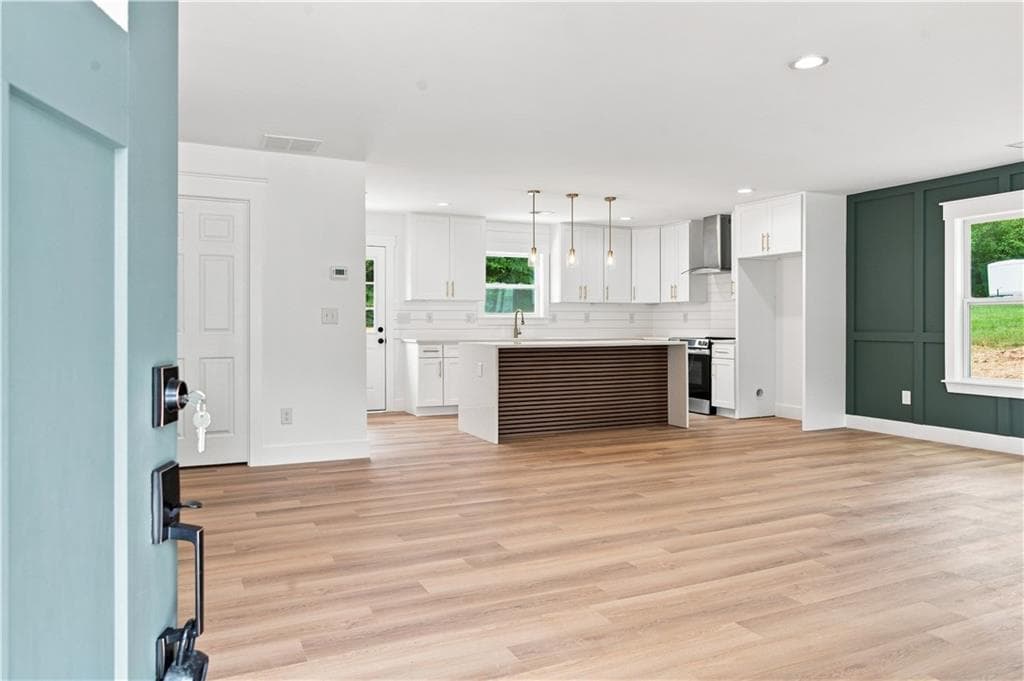 3 bedroom, 2 bathroom, 1,470 sq ft single family residence under contract at 72 Hunt Street, Hiram, GA 30141 — photo 4
