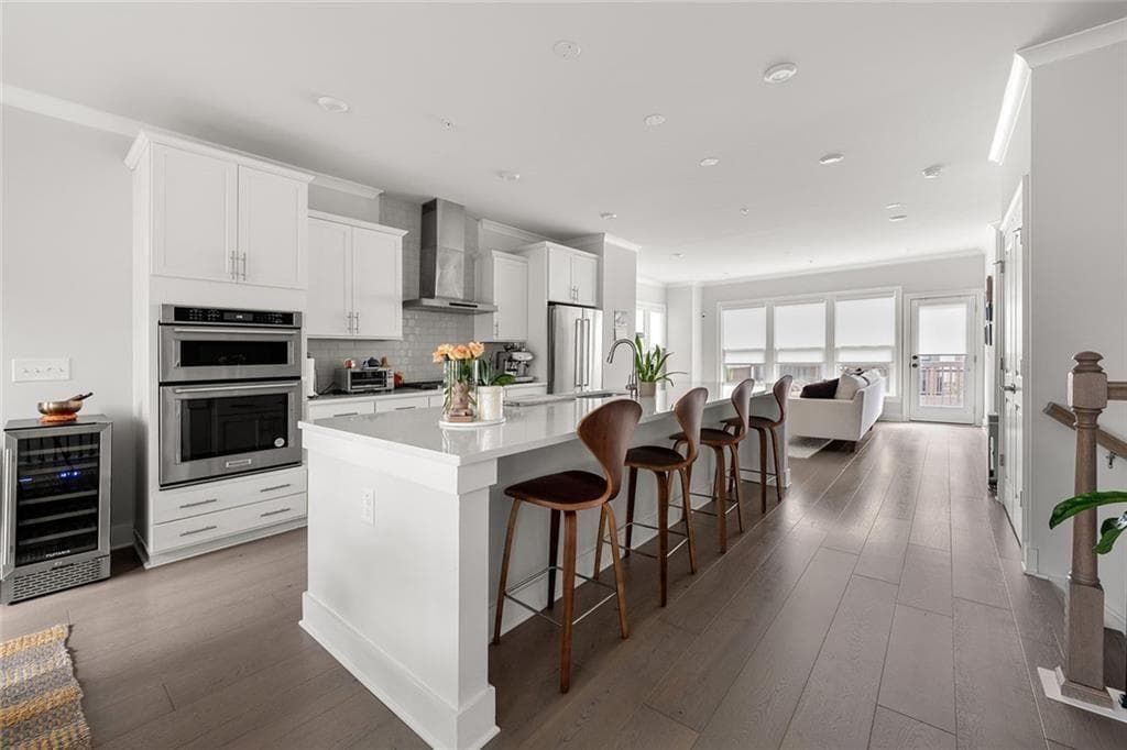 3 bedroom, 5 bathroom, 2,656 sq ft townhouse for sale at 1012 Burnside Lane, Atlanta, GA 30318 — photo 5