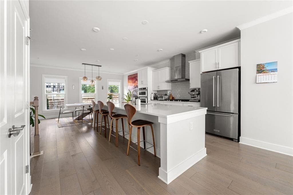 3 bedroom, 5 bathroom, 2,656 sq ft townhouse for sale at 1012 Burnside Lane, Atlanta, GA 30318 — photo 9