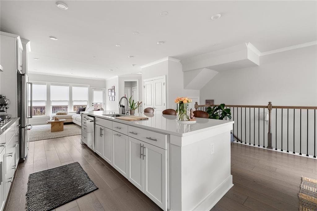 3 bedroom, 5 bathroom, 2,656 sq ft townhouse for sale at 1012 Burnside Lane, Atlanta, GA 30318 — photo 10