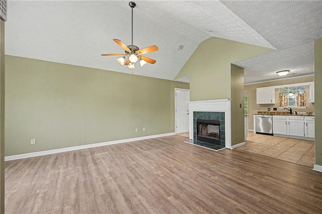 3 bedroom, 2 bathroom, 1,397 sq ft single family residence for sale at 204 Spring Circle, Stockbridge, GA 30281 — photo 4