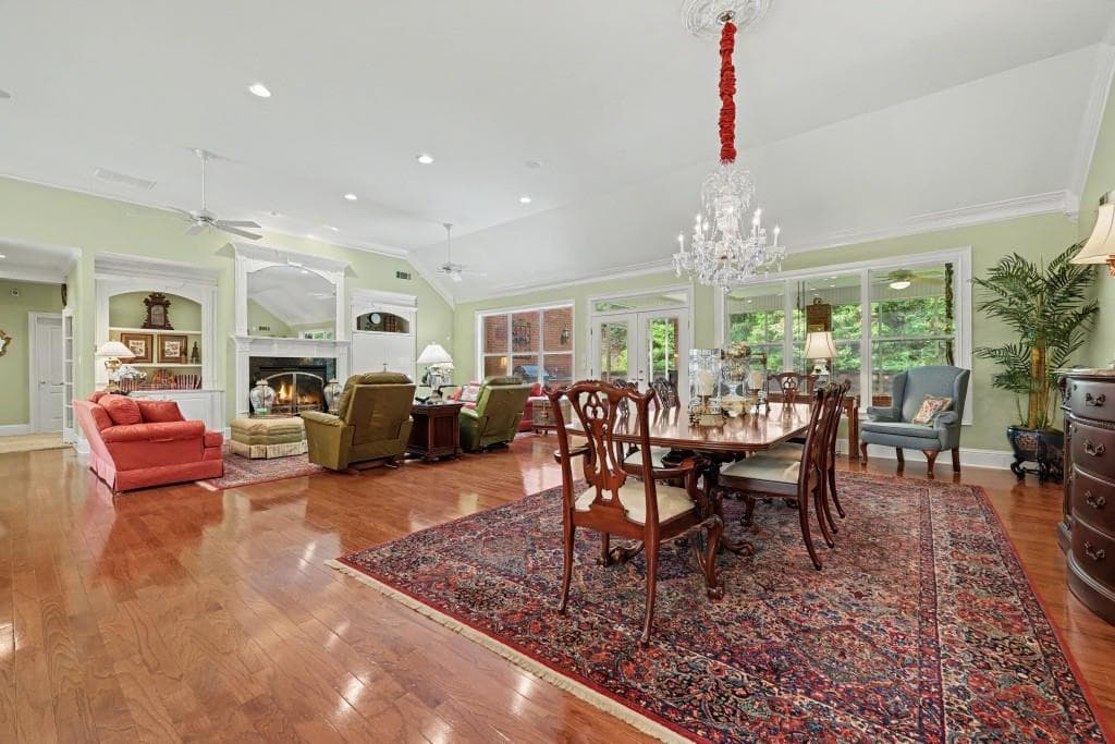 4 bedroom, 3 bathroom, 3,130 sq ft single family residence for sale at 272 Glen Lake Drive, Hoschton, GA 30548 — photo 7