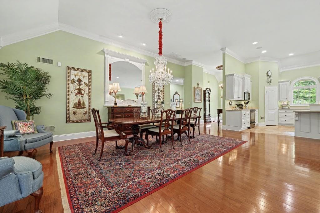 4 bedroom, 3 bathroom, 3,130 sq ft single family residence for sale at 272 Glen Lake Drive, Hoschton, GA 30548 — photo 8