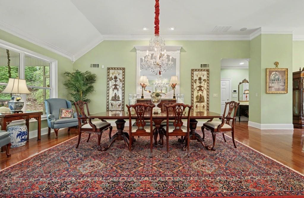 4 bedroom, 3 bathroom, 3,130 sq ft single family residence for sale at 272 Glen Lake Drive, Hoschton, GA 30548 — photo 9