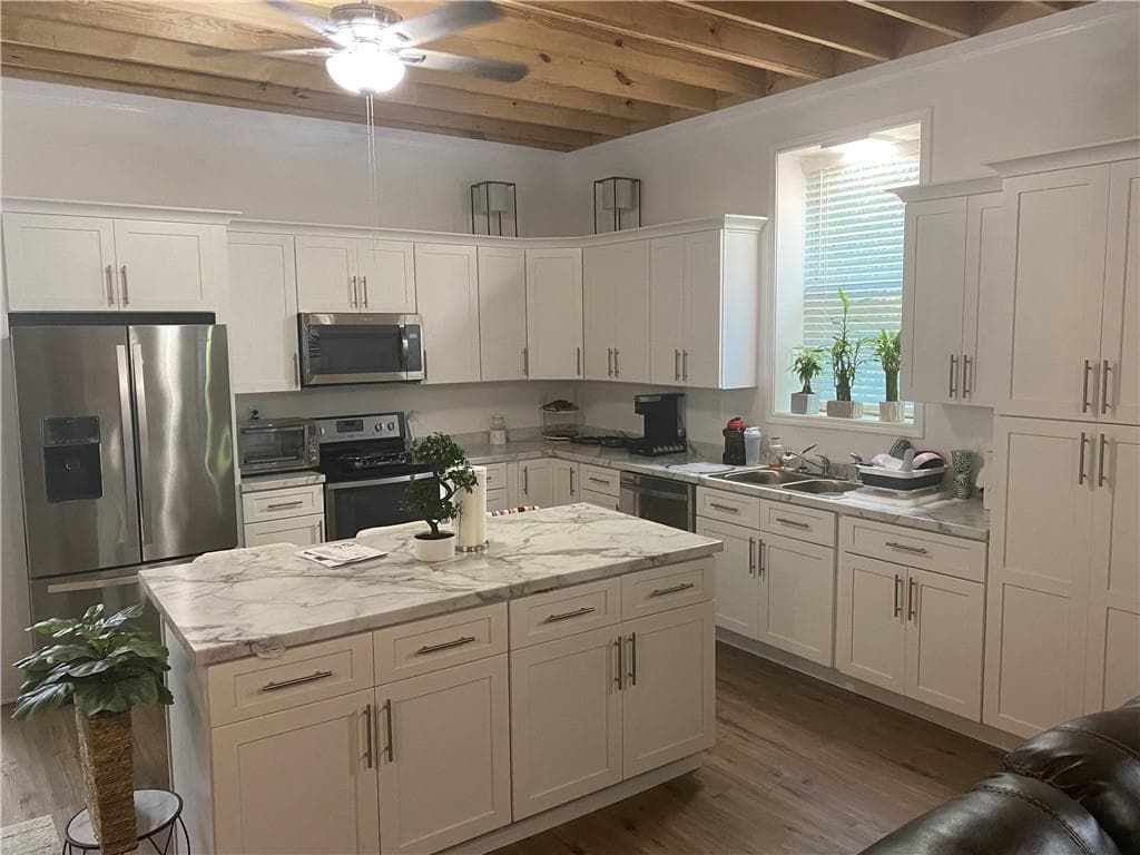 2 bedroom, 1 bathroom, 6,000 sq ft single family residence for sale at 200 Heath Road, Carrollton, GA 30116 — photo 2