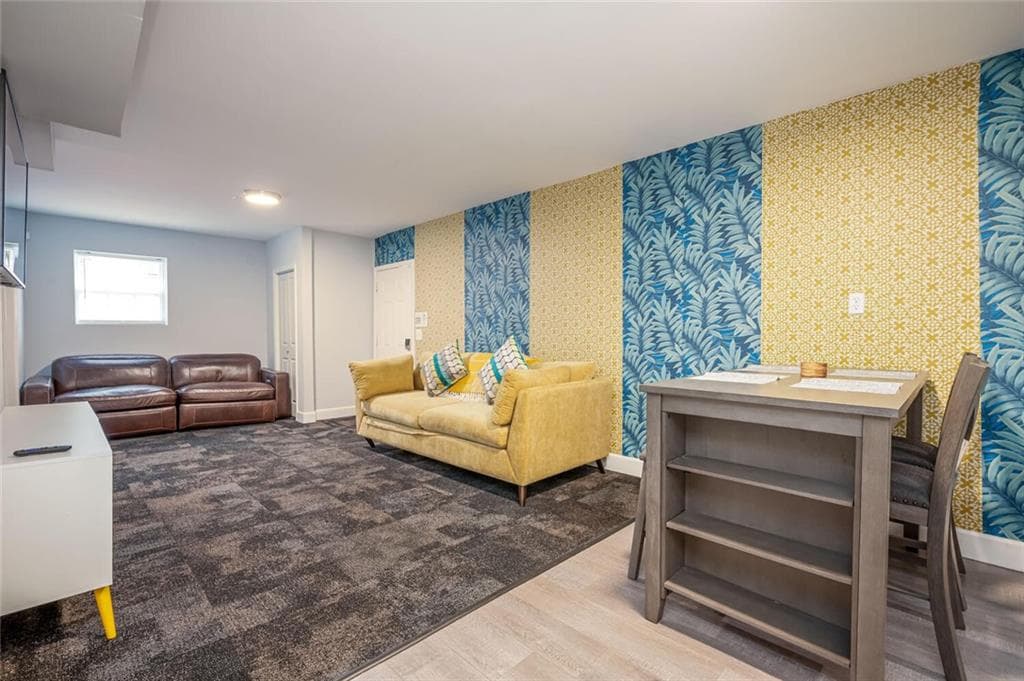 4 bedroom, 4 bathroom, 2,352 sq ft single family residence for sale at 177 Silver Springs Circle, Atlanta, GA 30310 — photo 4