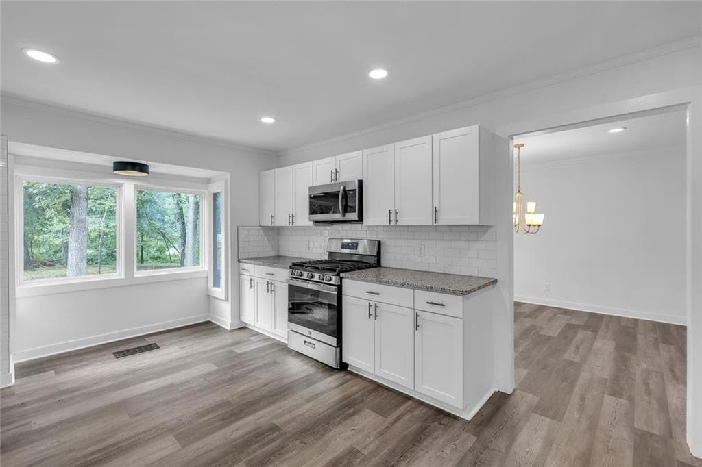 5 bedroom, 4 bathroom, 3,657 sq ft single family residence for sale at 2541 Poplar Street, Snellville, GA 30078 — photo 7