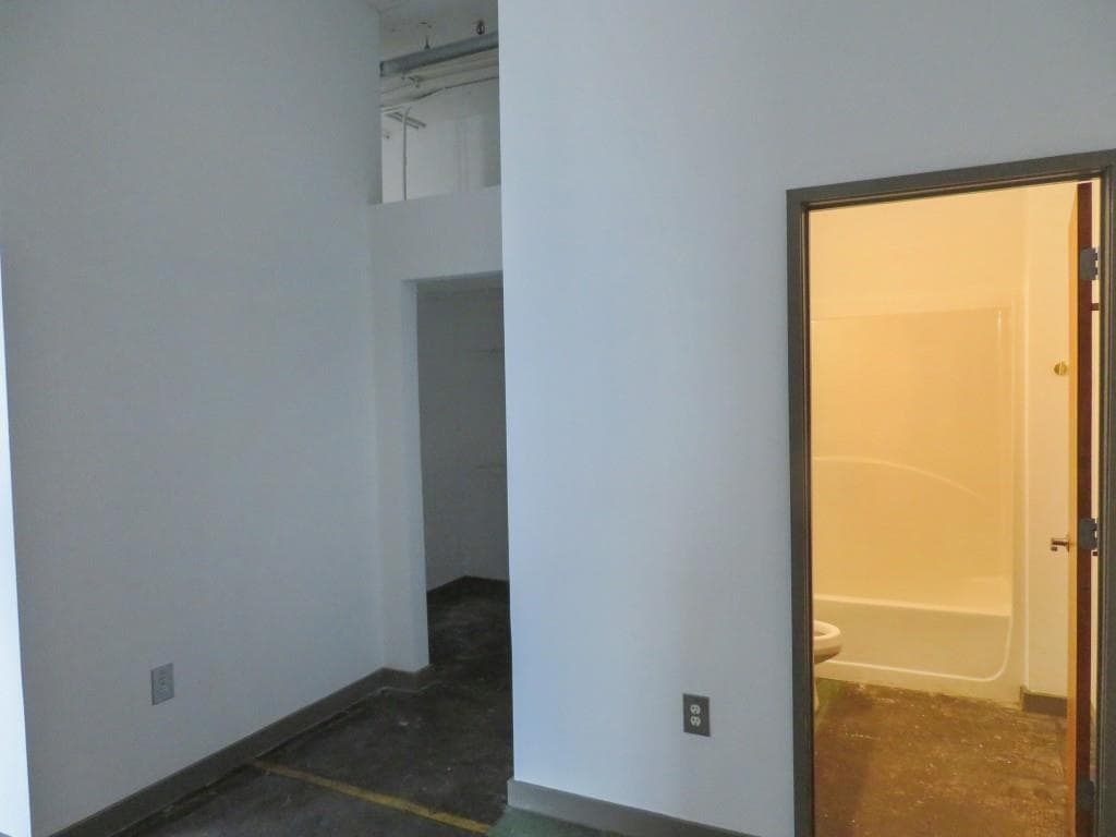 1 bedroom, 1 bathroom, 900 sq ft condominium for sale at 426 Marietta Street 410, Atlanta, GA 30313 — photo 8